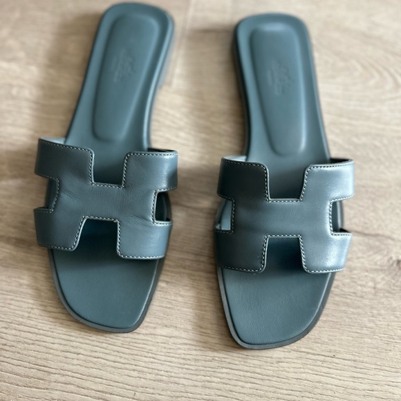 Preowned Hermes Oran Sandals Size 39.5 Bleu Pinede - Picture 5 of 6